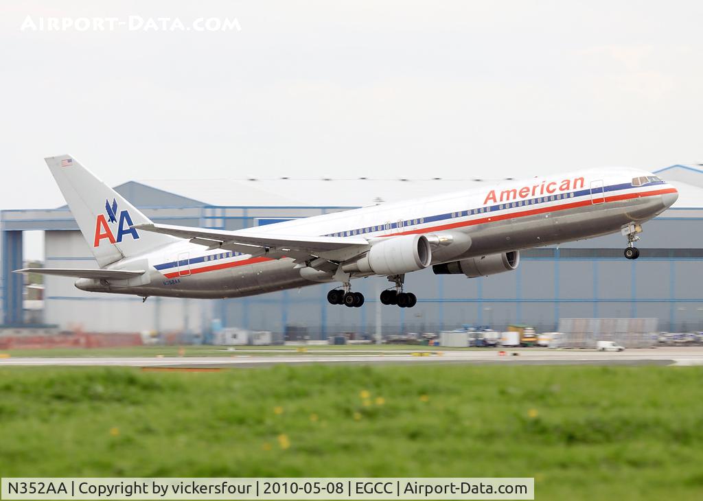 N352AA, 1988 Boeing 767-323ER C/N 24033, American Airlines