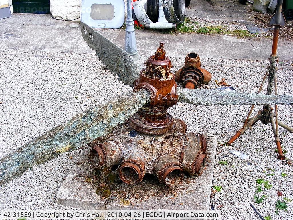 42-31559, Boeing B-17G Flying Fortress C/N 6673, Engine and prop from B17 Flying Fortress 42-31559 at 