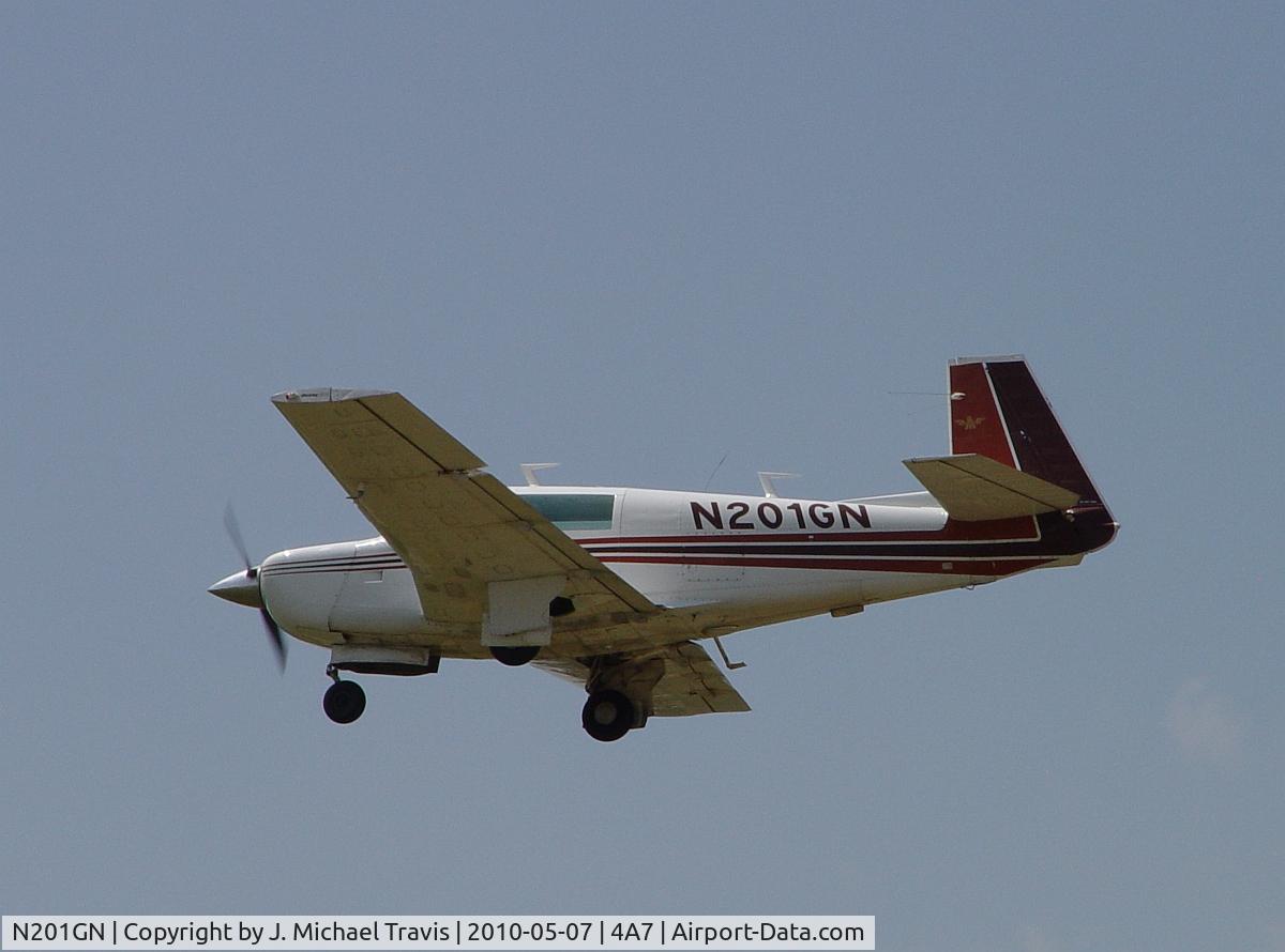 N201GN, 1977 Mooney M20J 201 C/N 24-0219, N201GN landing at 4A7