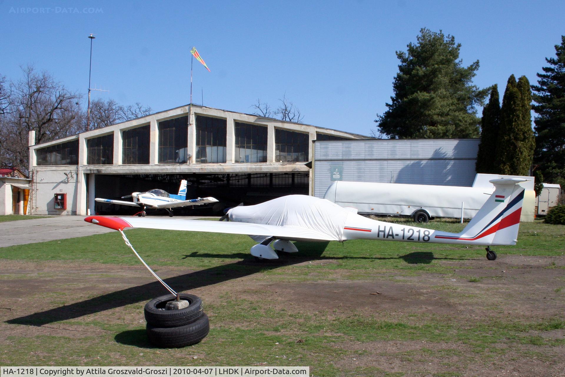 HA-1218, 1987 Hoffmann H-36 Dimona C/N 36253, Dunakeszi Airport, Hungary