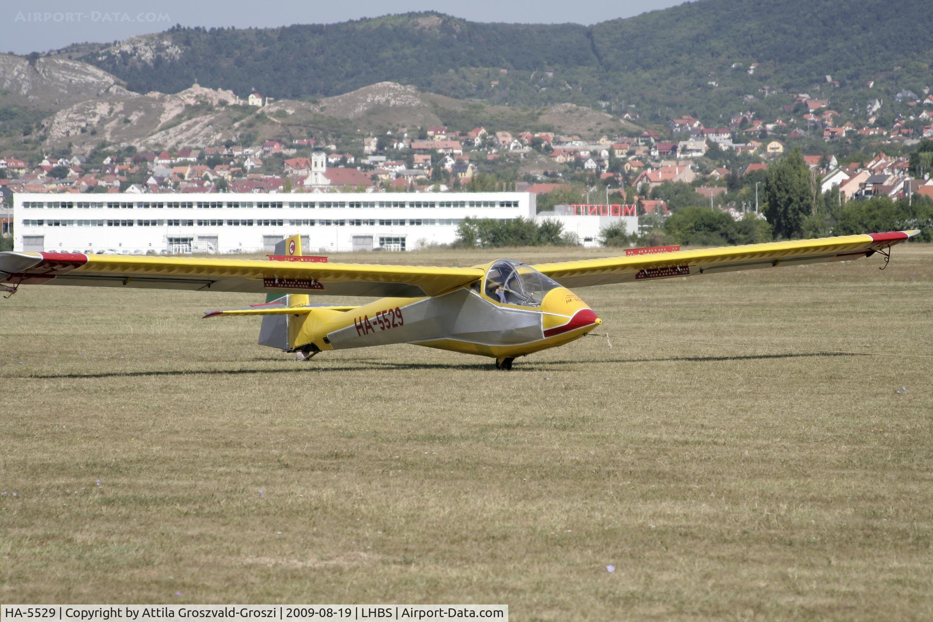HA-5529, 1985 Rubik R-26SU Góbé 82 C/N AA800045, Budaörs-Airport, Hungary