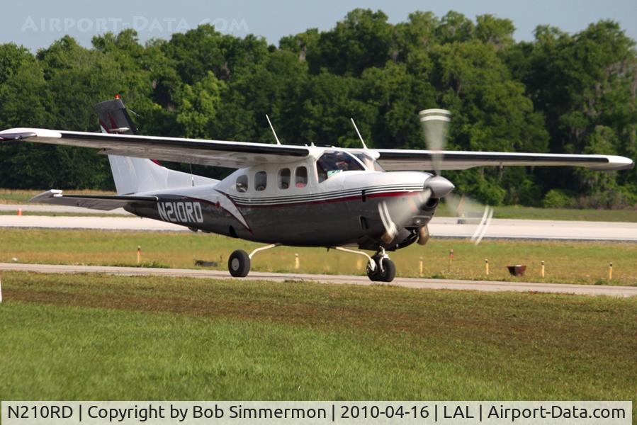 N210RD, 1981 Cessna P210N Pressurised Centurion C/N P21000772, Departing Lakeland, FL during Sun N Fun 2010
