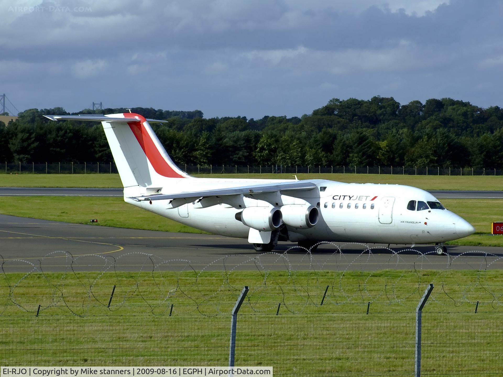 EI-RJO, 1999 British Aerospace Avro 146-RJ85A C/N E2352, 