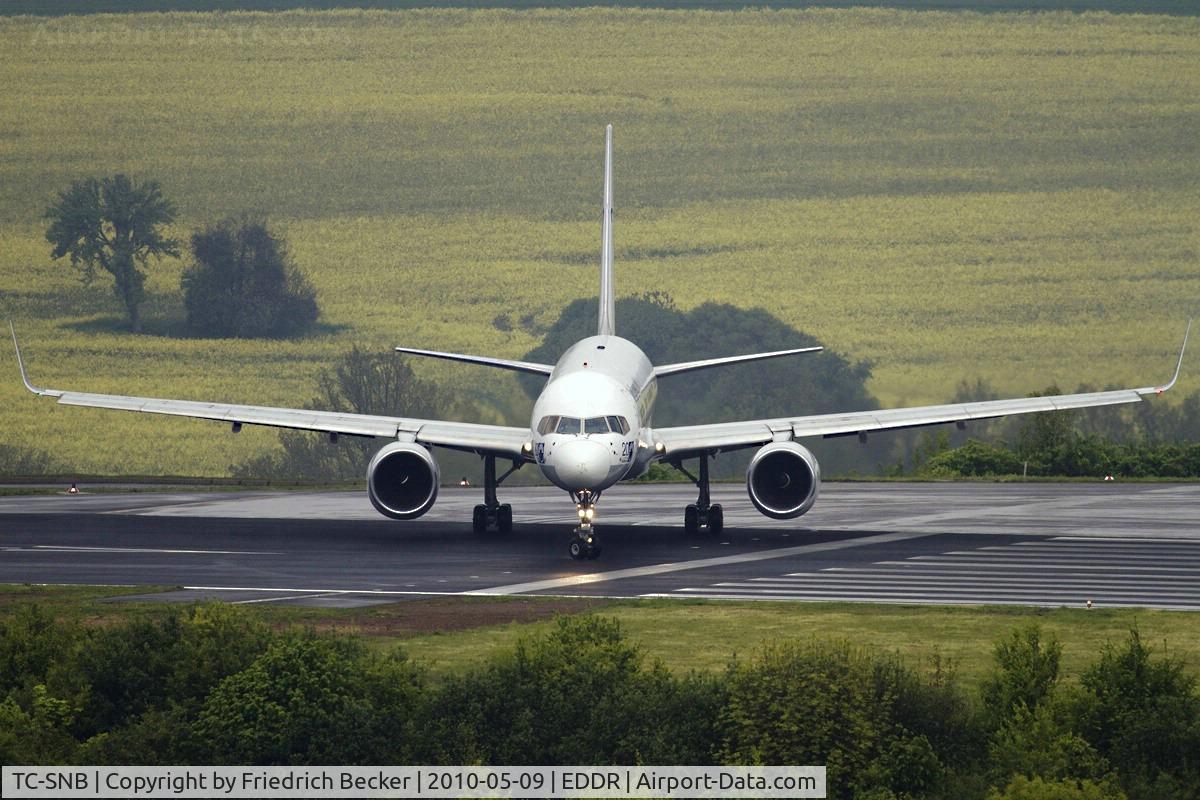 TC-SNB, 1994 Boeing 757-2Q8 C/N 26271, line up RW09 to Antalya