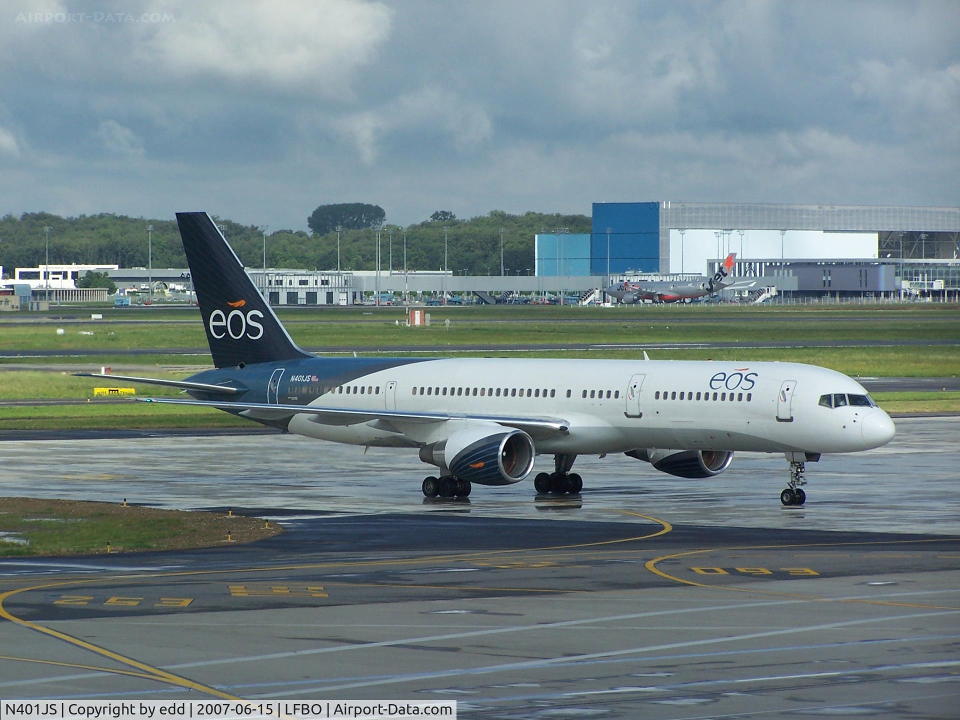N401JS, 1995 Boeing 757-2Q8 C/N 26332, Visiting Toulouse-Blagnac