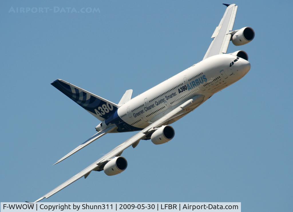 F-WWOW, 2005 Airbus A380-841 C/N 001, During LFBR Airshow 2009