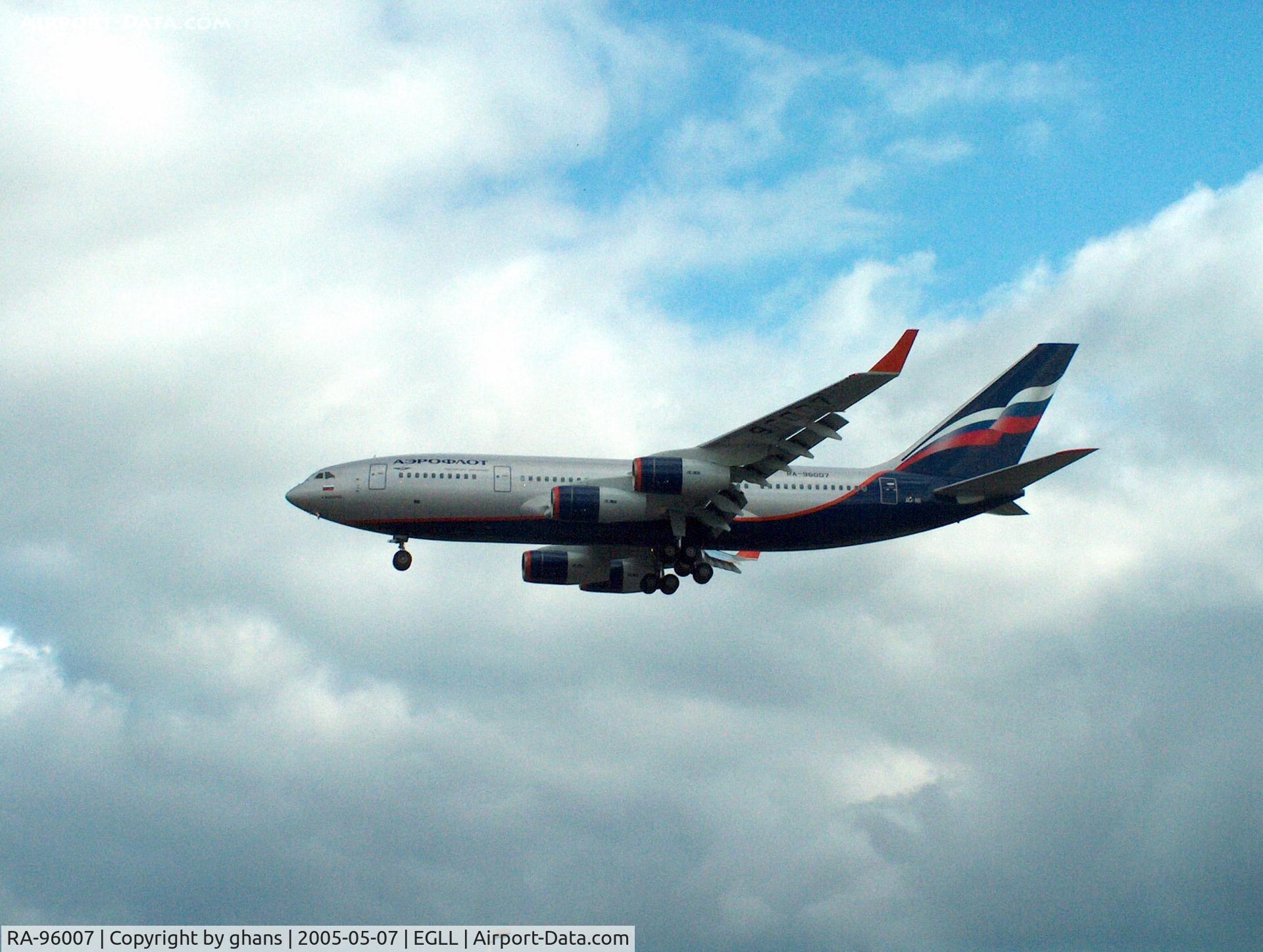 RA-96007, 1992 Ilyushin Il-96-300 C/N 74393201004, Aeroflot new colors