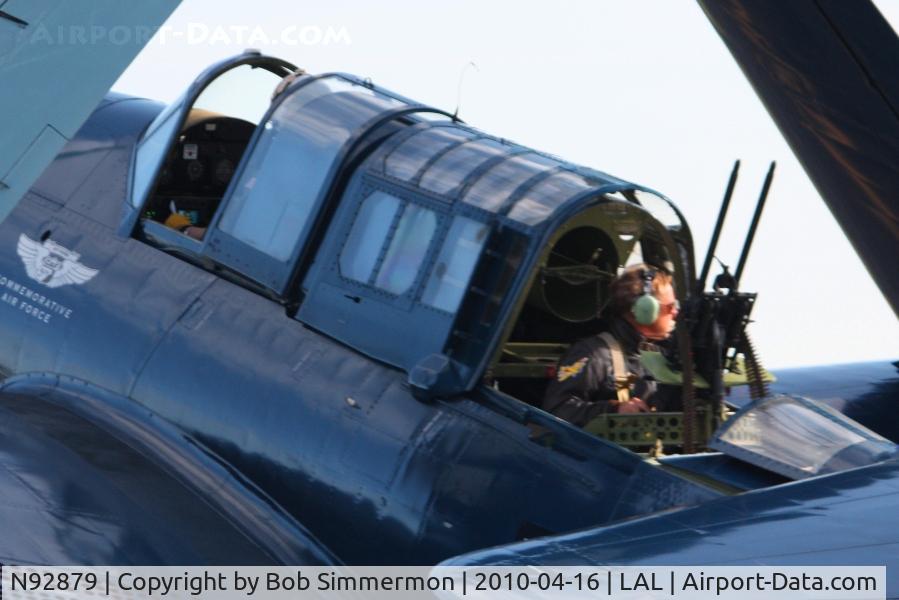 N92879, 1944 Curtiss SB2C-5 Helldiver C/N 83725, Departing Lakeland, FL during Sun N Fun 2010