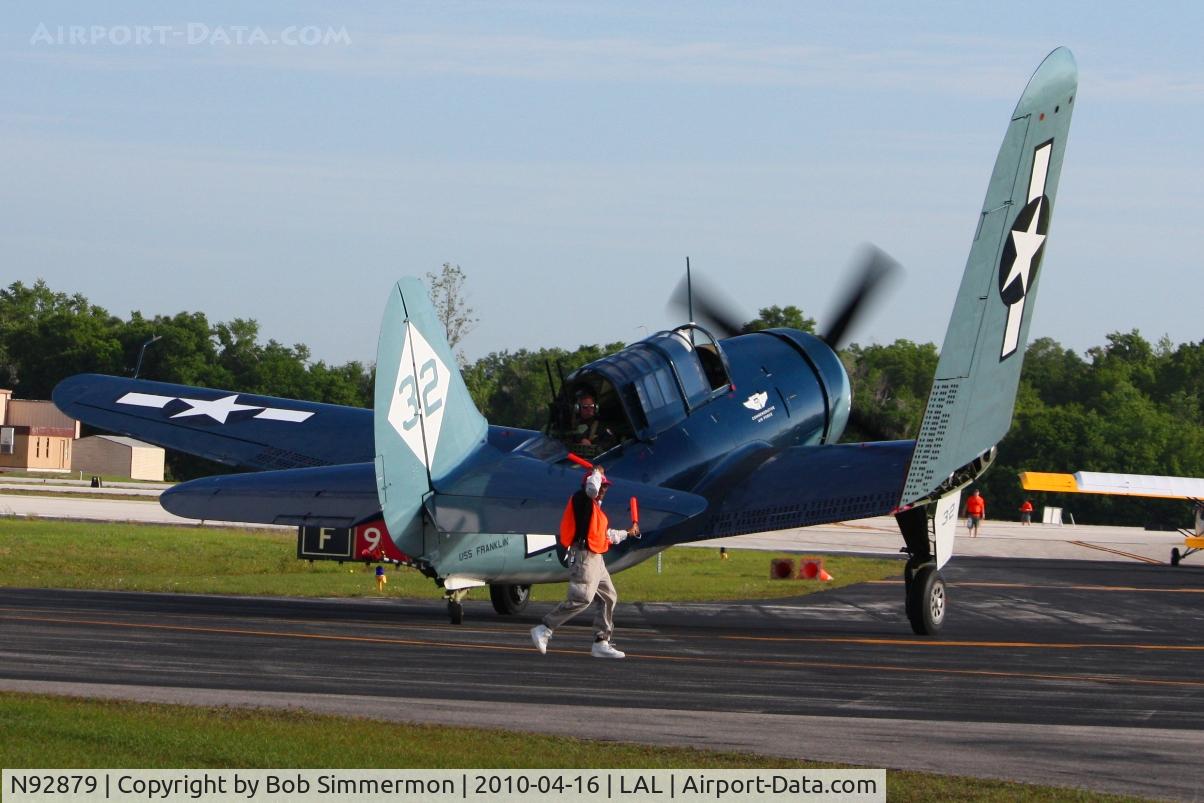 N92879, 1944 Curtiss SB2C-5 Helldiver C/N 83725, Unfolding wings prior to departure at Sun N Fun 2010 - Lakeland, Florida