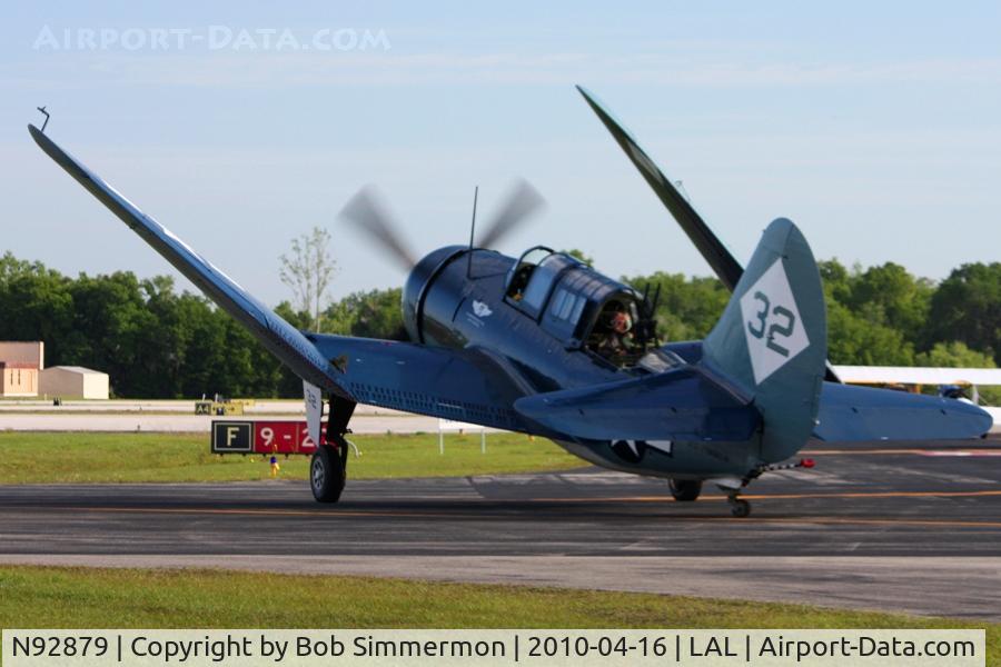 N92879, 1944 Curtiss SB2C-5 Helldiver C/N 83725, Unfolding wings prior to departure at Sun N Fun 2010 - Lakeland, Florida