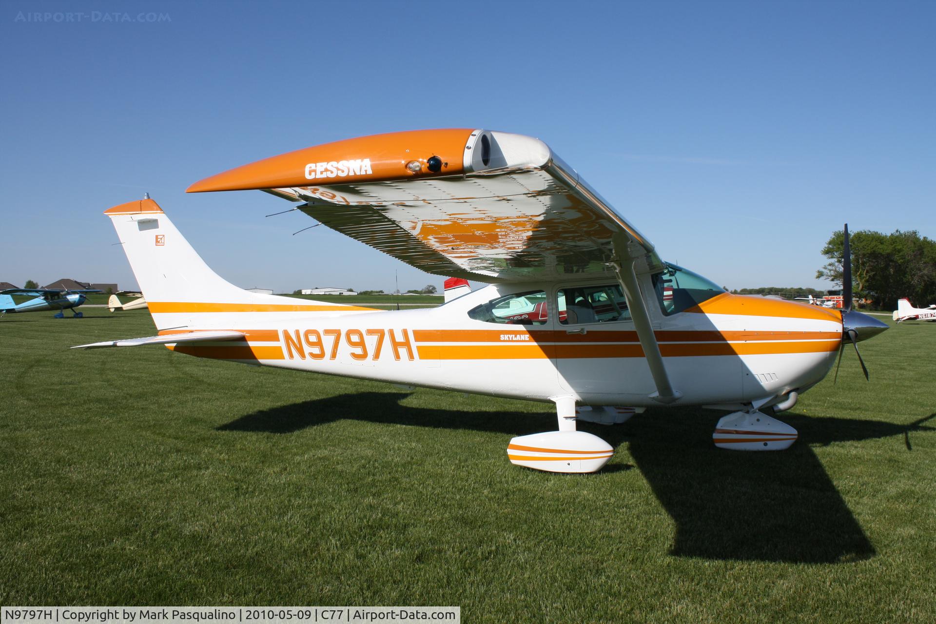 N9797H, 1981 Cessna 182R Skylane C/N 18268031, Cessna 182R