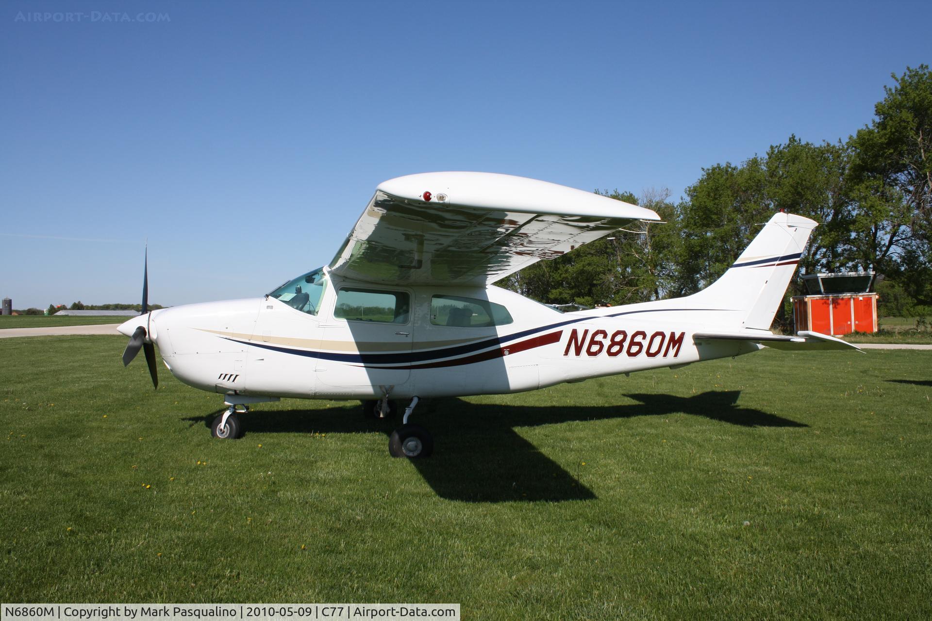 N6860M, 1977 Cessna T210M Turbo Centurion C/N 21061997, Cessna T210M