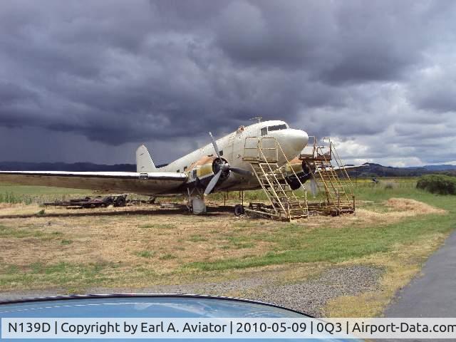 N139D, 1939 Douglas DC-3A C/N 2165, DC-3DST Douglas Sleeper