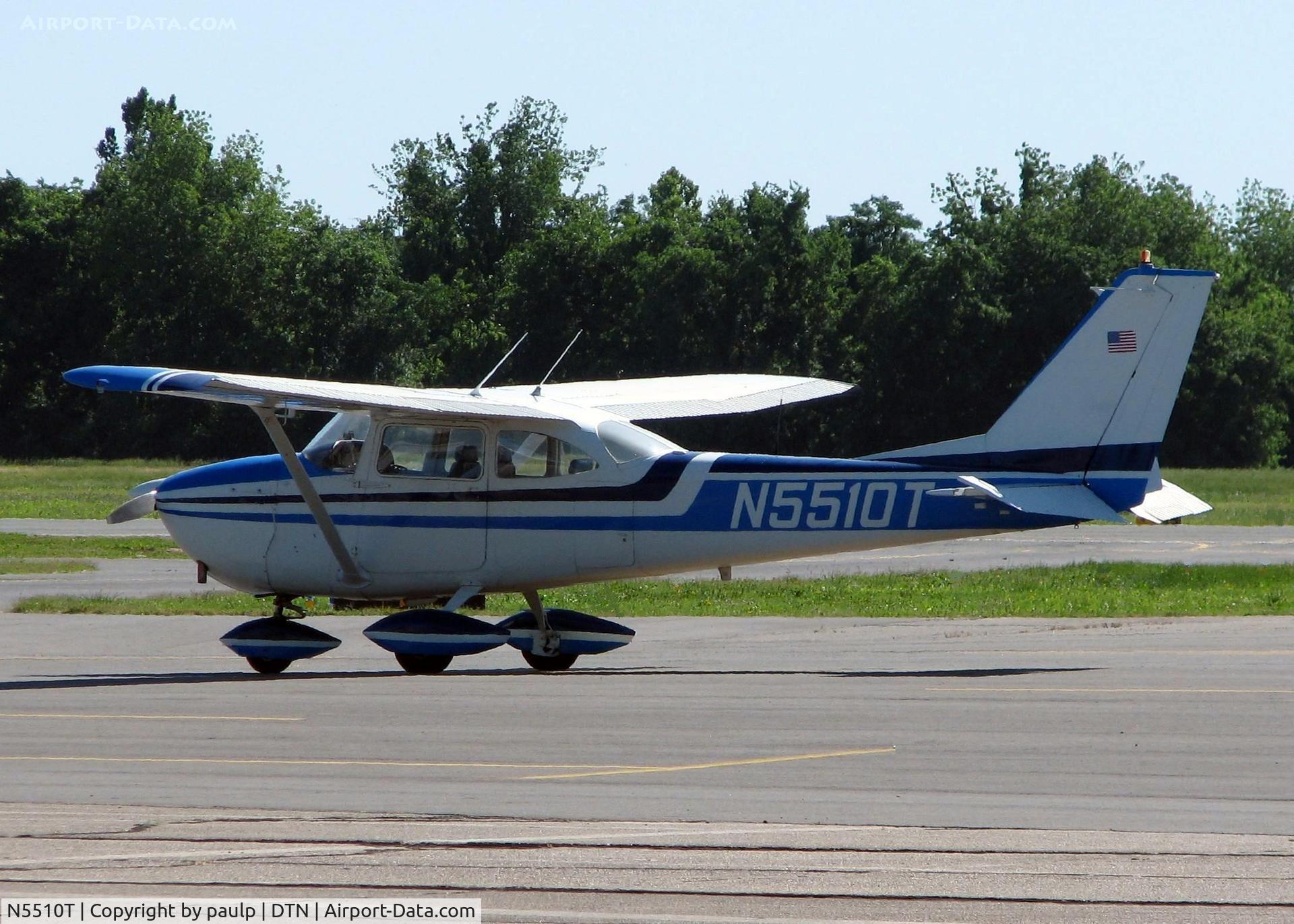 N5510T, 1964 Cessna 172E C/N 17251410, At Downtown Shreveport.