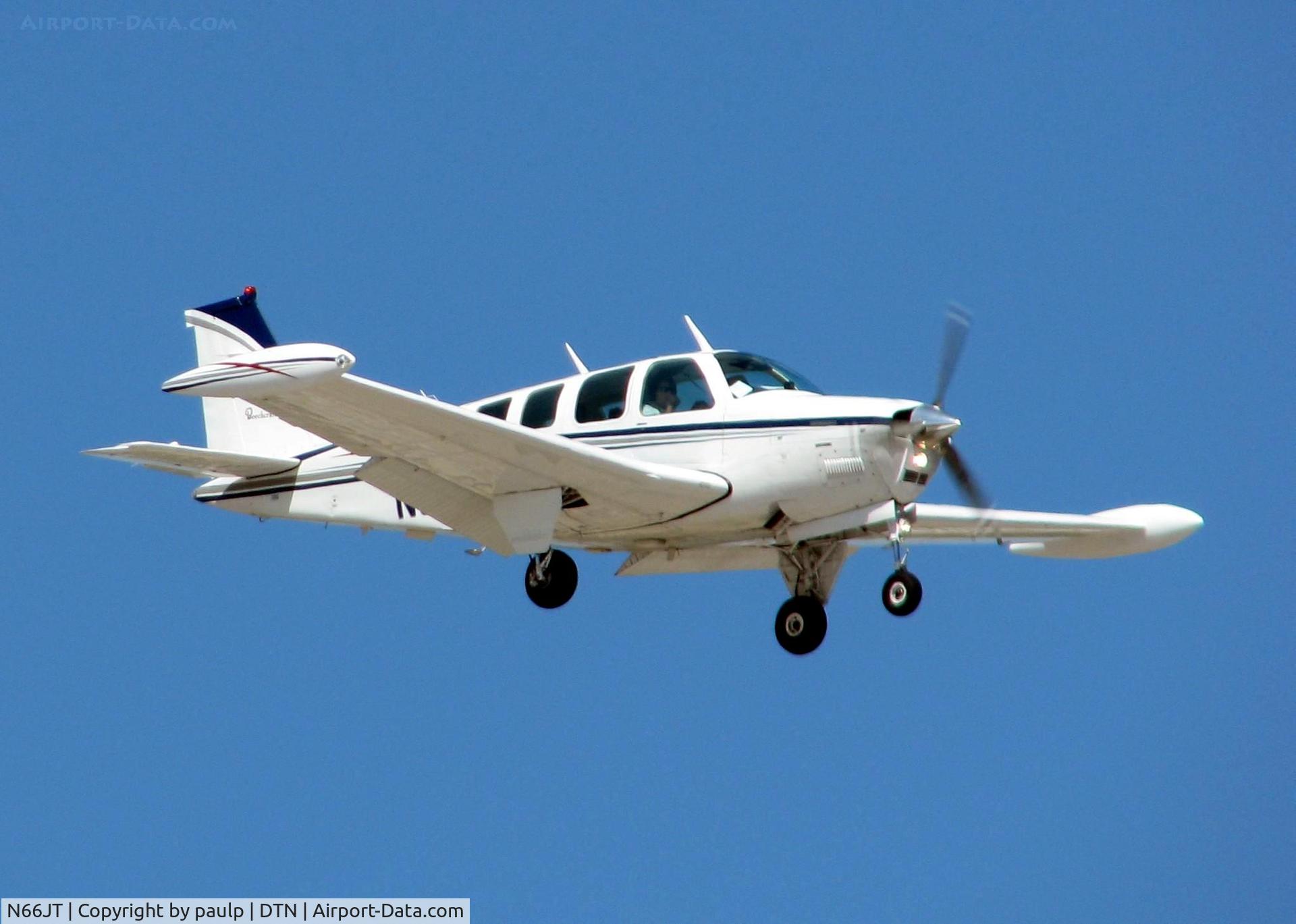 N66JT, 1975 Beech A36 Bonanza 36 C/N E-731, Landing at Downtown Shreveport.