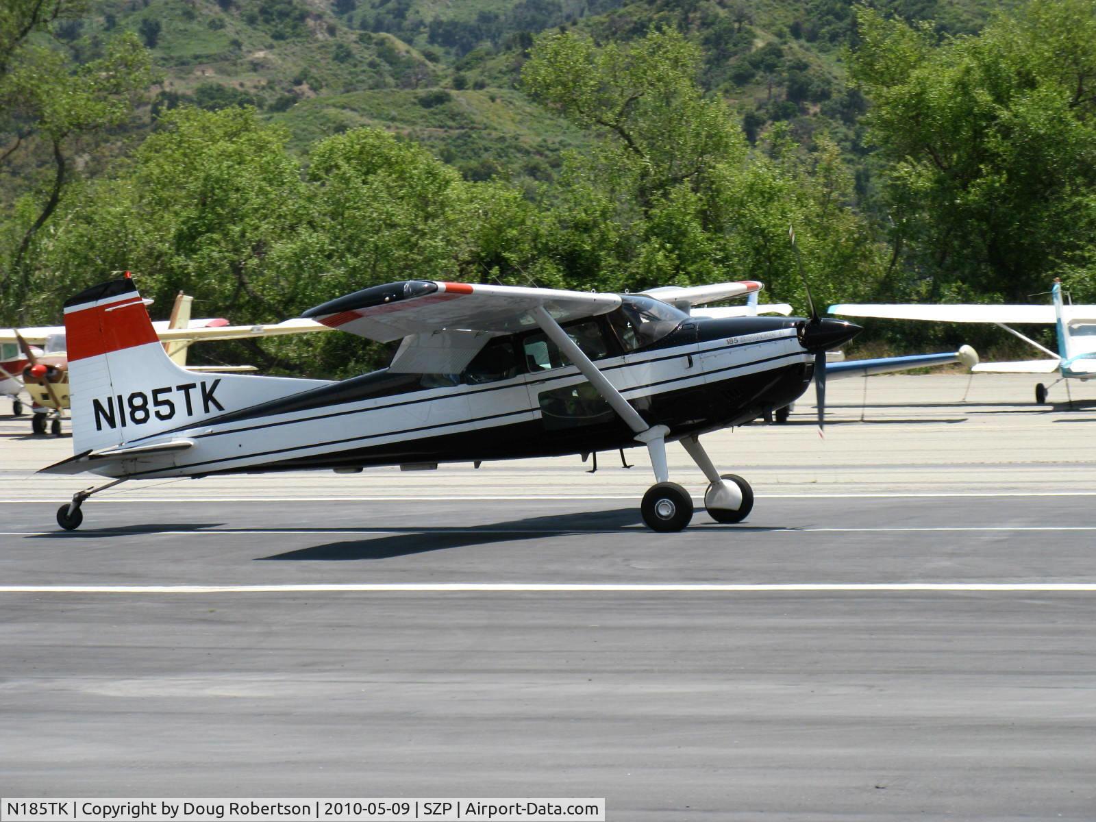 N185TK, 1981 Cessna A185F Skywagon 185 C/N 18504366, 1981 Cessna A185F SKYWAGON II, Continental IO-520-D 300 Hp, landing roll Rwy 22