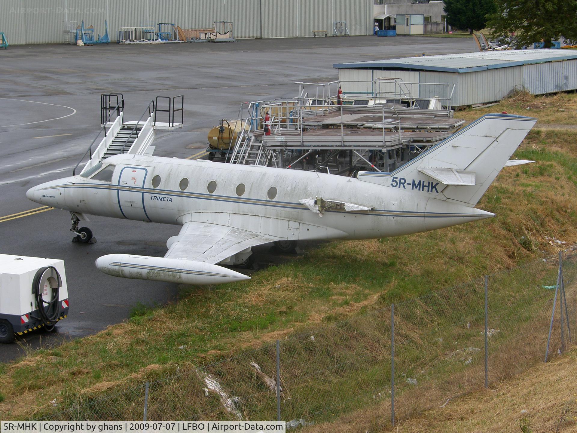 5R-MHK, 1977 Aerospatiale SN-601 Corvette C/N 34, Stored for several years now at TLS.