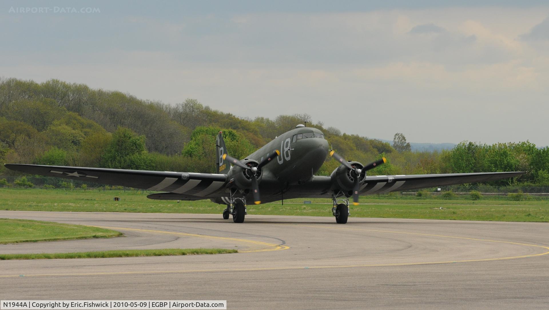 N1944A, 1944 Douglas DC3C-S1C3G (C-47A) C/N 19677, 3. N1944A Great Vintage Flying Weekend)