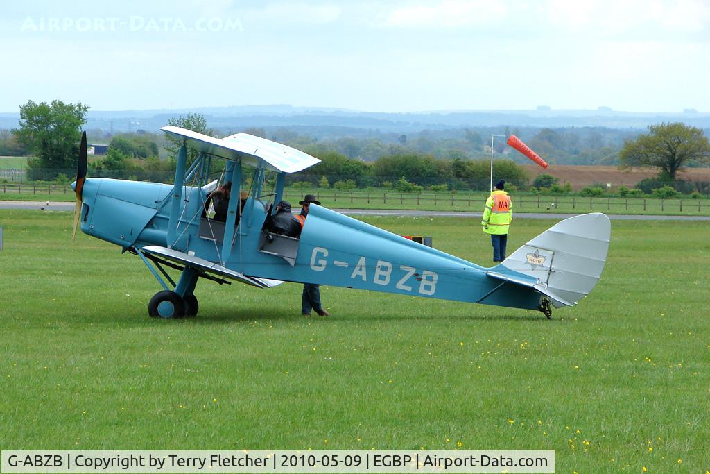 G-ABZB, 1932 De Havilland DH-60G III Moth C/N 5011, 1932 De Havilland DH60G III MOTH MAJOR at the Great Vintage Flying Weekend at Kemble
