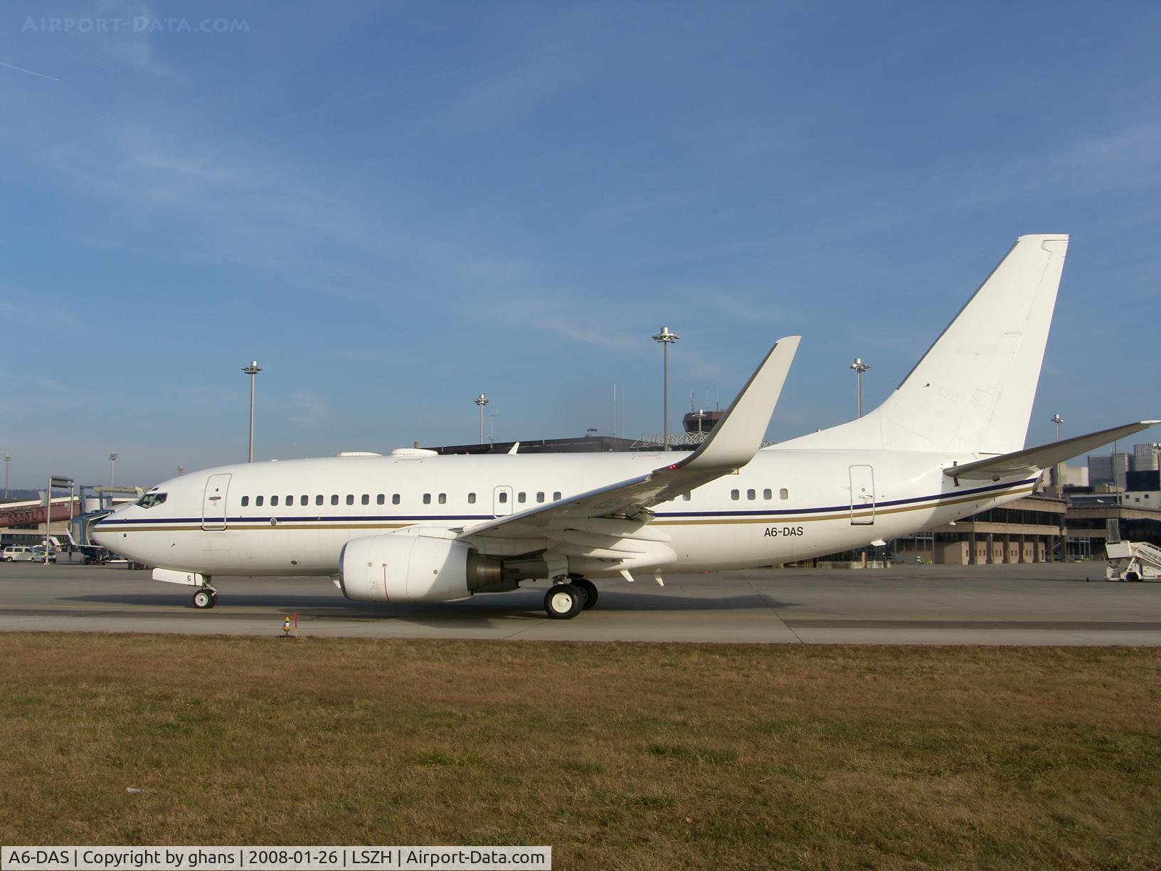 A6-DAS, 2000 Boeing 737-7Z5 BBJ C/N 29858, You can almost touch it