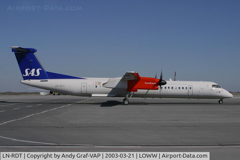 LN-RDT, 2001 De Havilland Canada DHC-8-402Q Dash 8 C/N 4038, Scandinavian Airlines DHC8-400