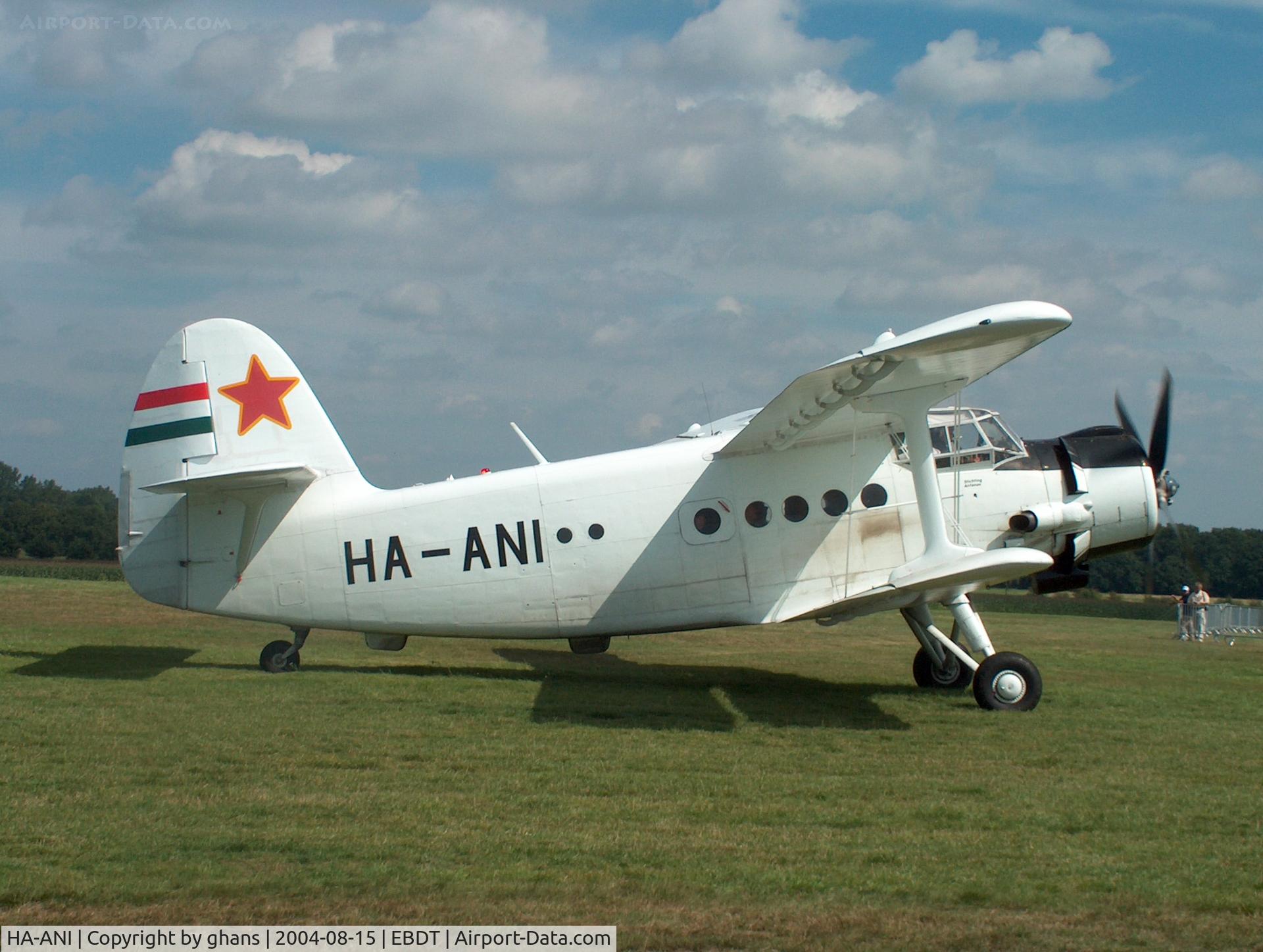 HA-ANI, 1972 Antonov An-2P C/N 1G132-55, Hungarian Air Force colors