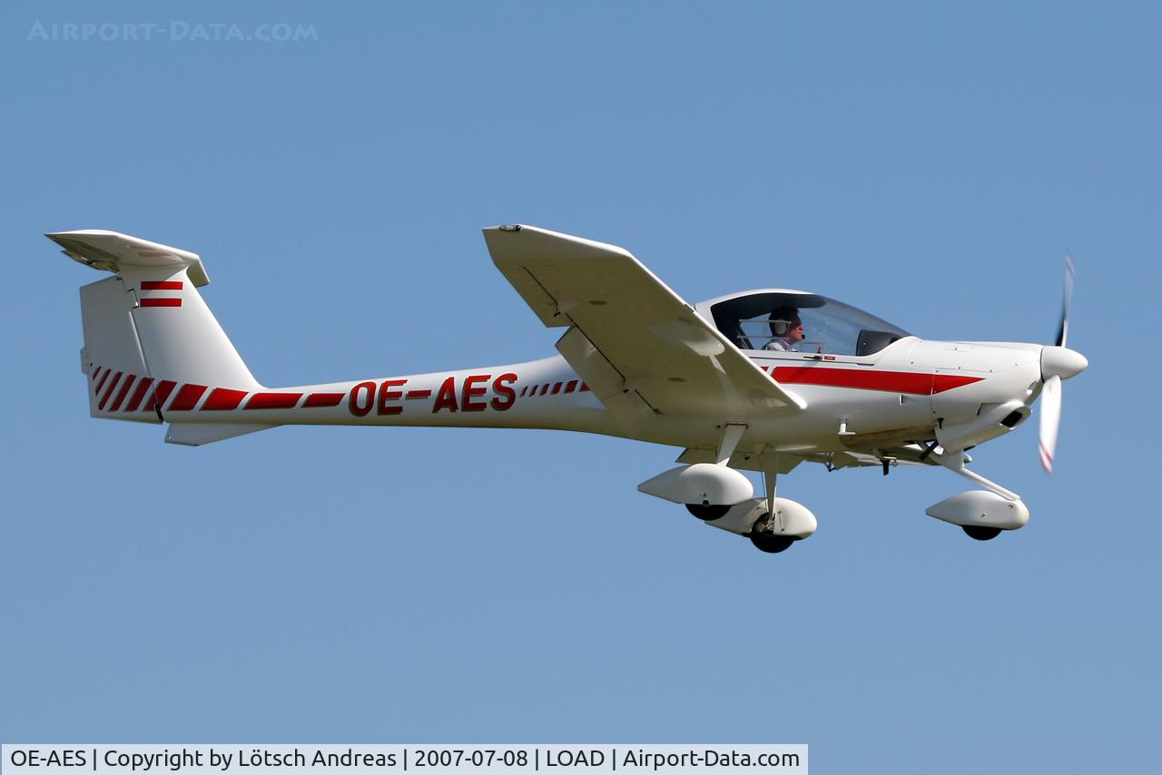 OE-AES, Diamond DA-20A-1 Katana C/N 10168, on final approach