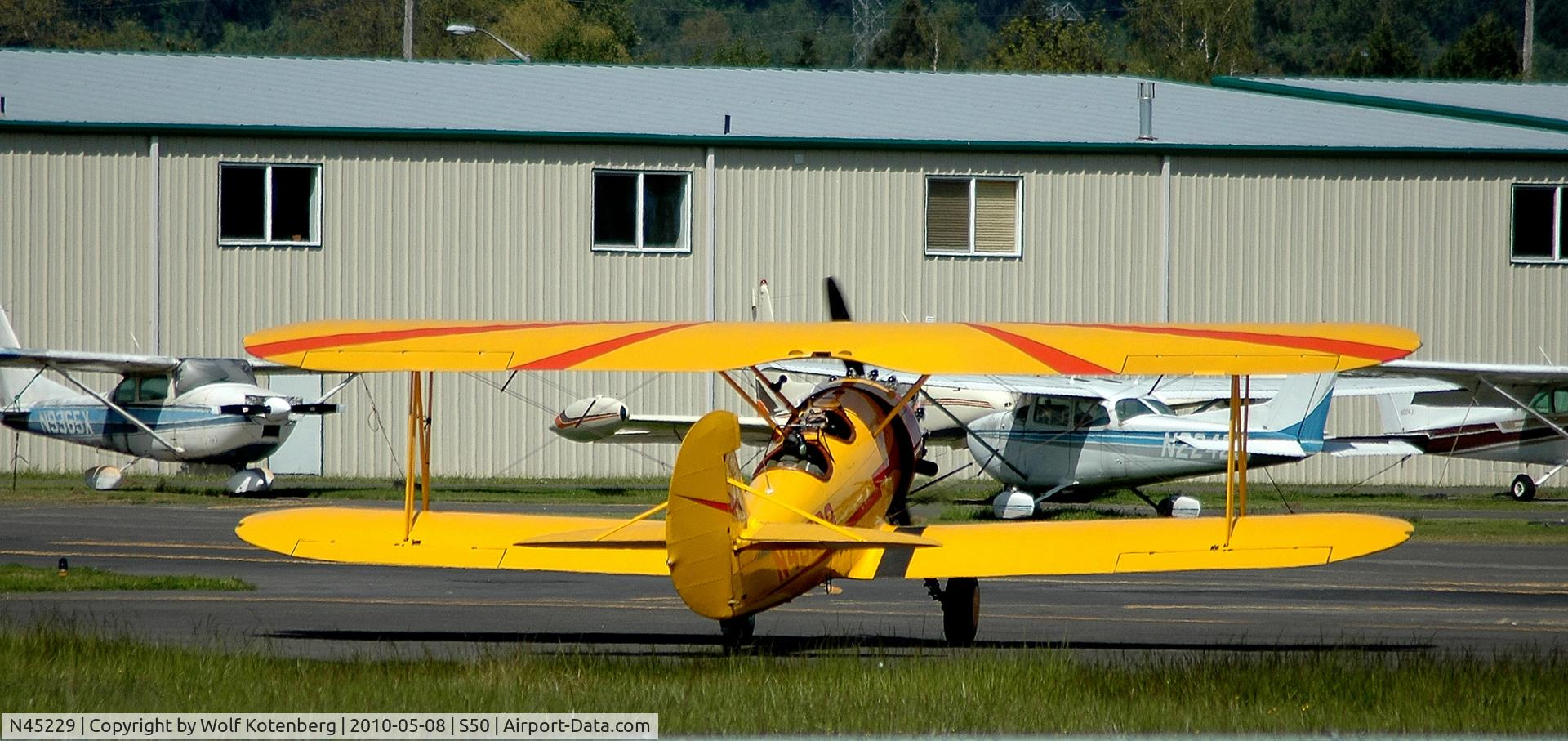 N45229, 1941 Naval Aircraft Factory N3N-3 C/N 1984, http://www.youtube.com/watch?v=kEPIpreVEqA
