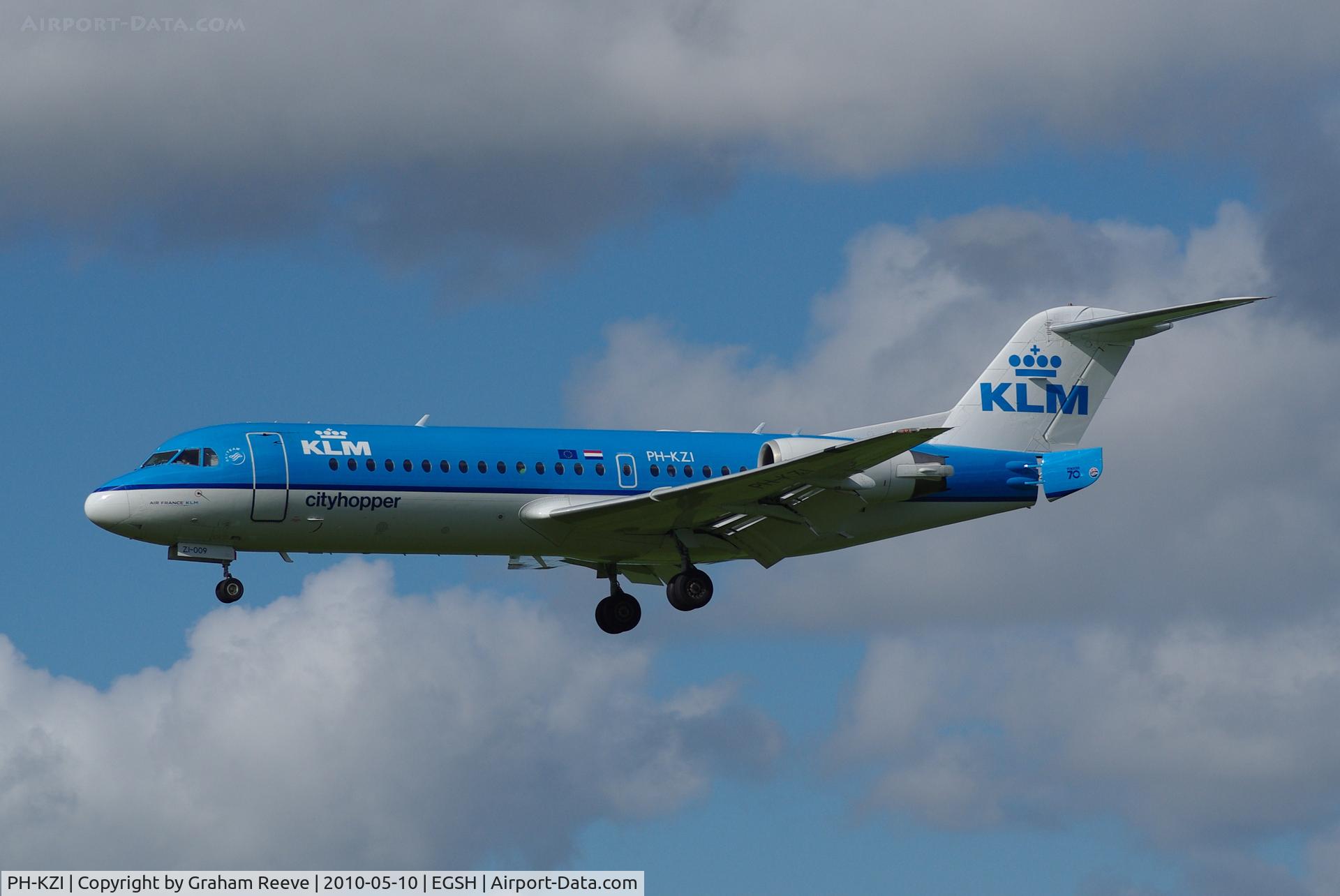 PH-KZI, 1997 Fokker 70 (F-28-0070) C/N 11579, Landing at Norwich with air brake deployed.