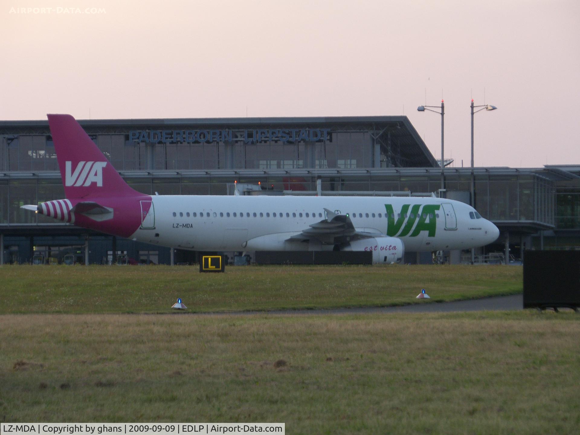 LZ-MDA, 2006 Airbus A320-232 C/N 2732, Ready to taxi to the runway