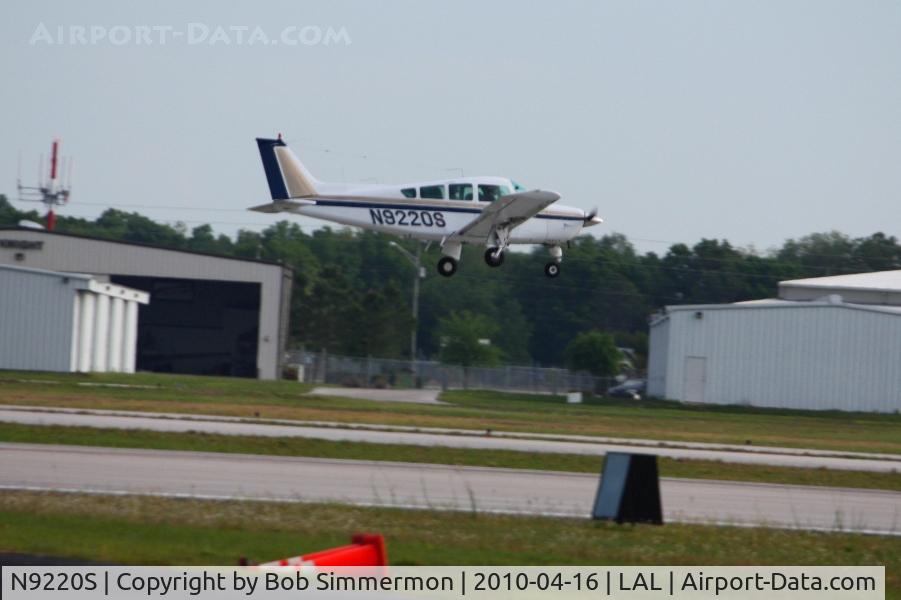 N9220S, 1975 Beech B24R Sierra C/N MC-380, Arriving at Lakeland, FL during Sun N Fun 2010.