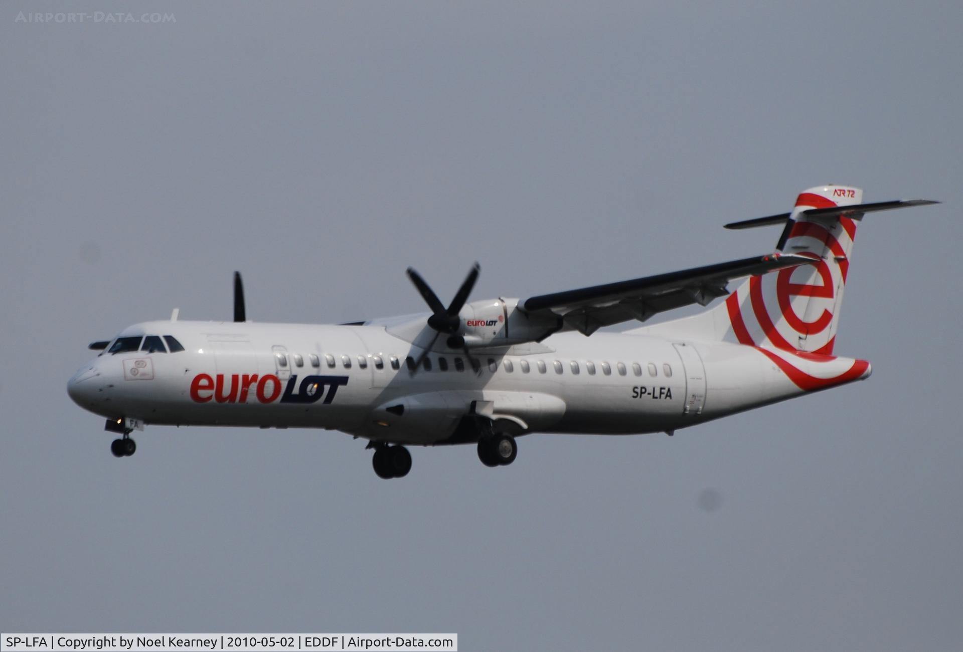 SP-LFA, 1991 ATR 72-202 C/N 246, Landing 25L