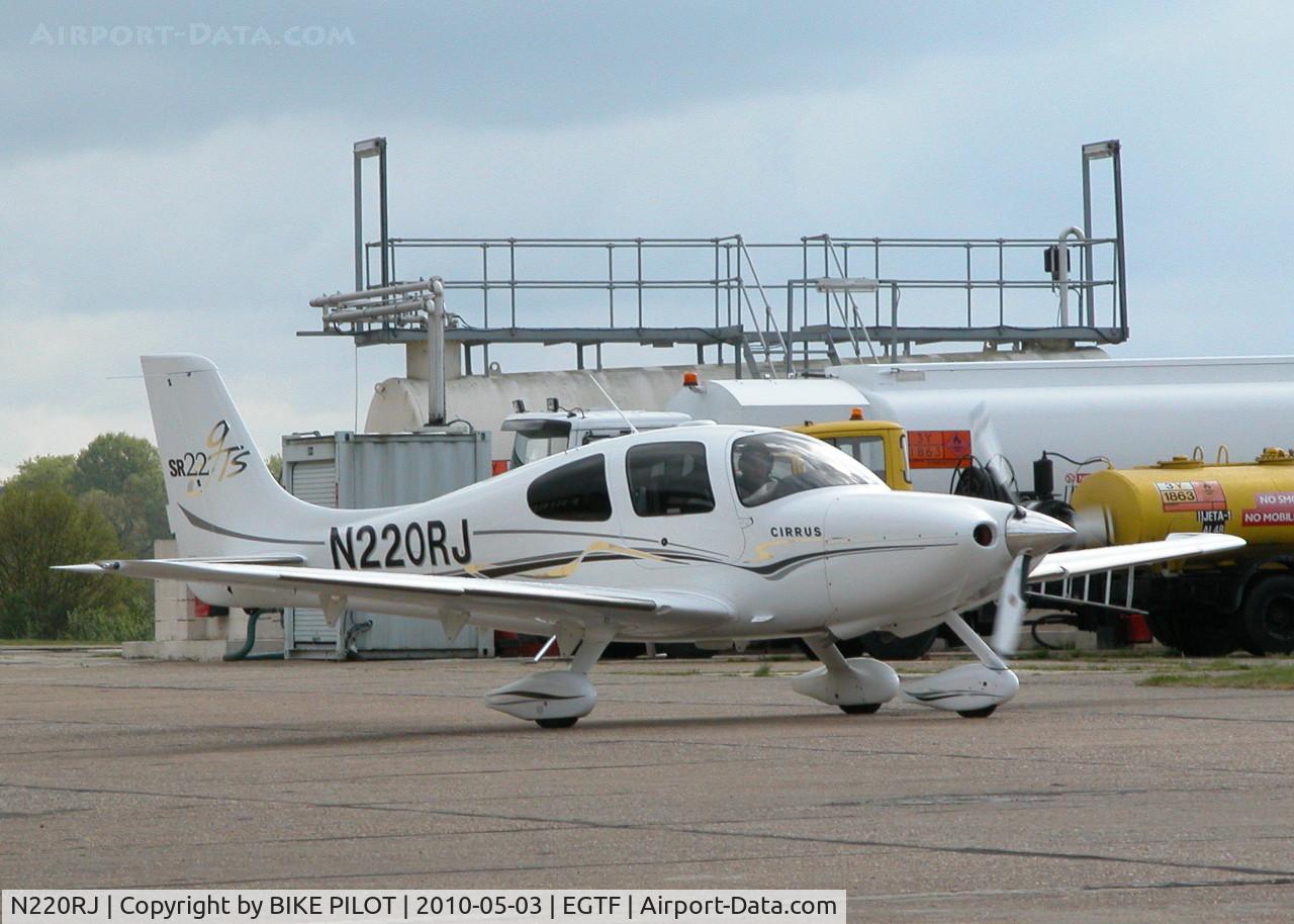 N220RJ, 2006 Cirrus SR22 C/N 1775, TAXYING FOR DEPARTURE