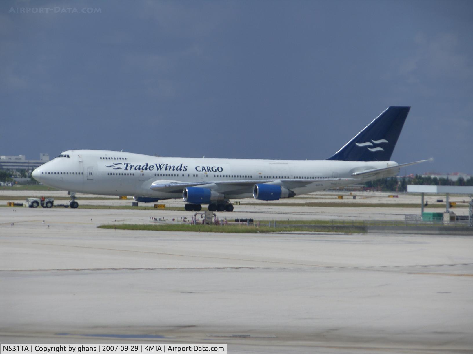 N531TA, 1981 Boeing 747-230B C/N 22669, Being pulled to the cargoramp