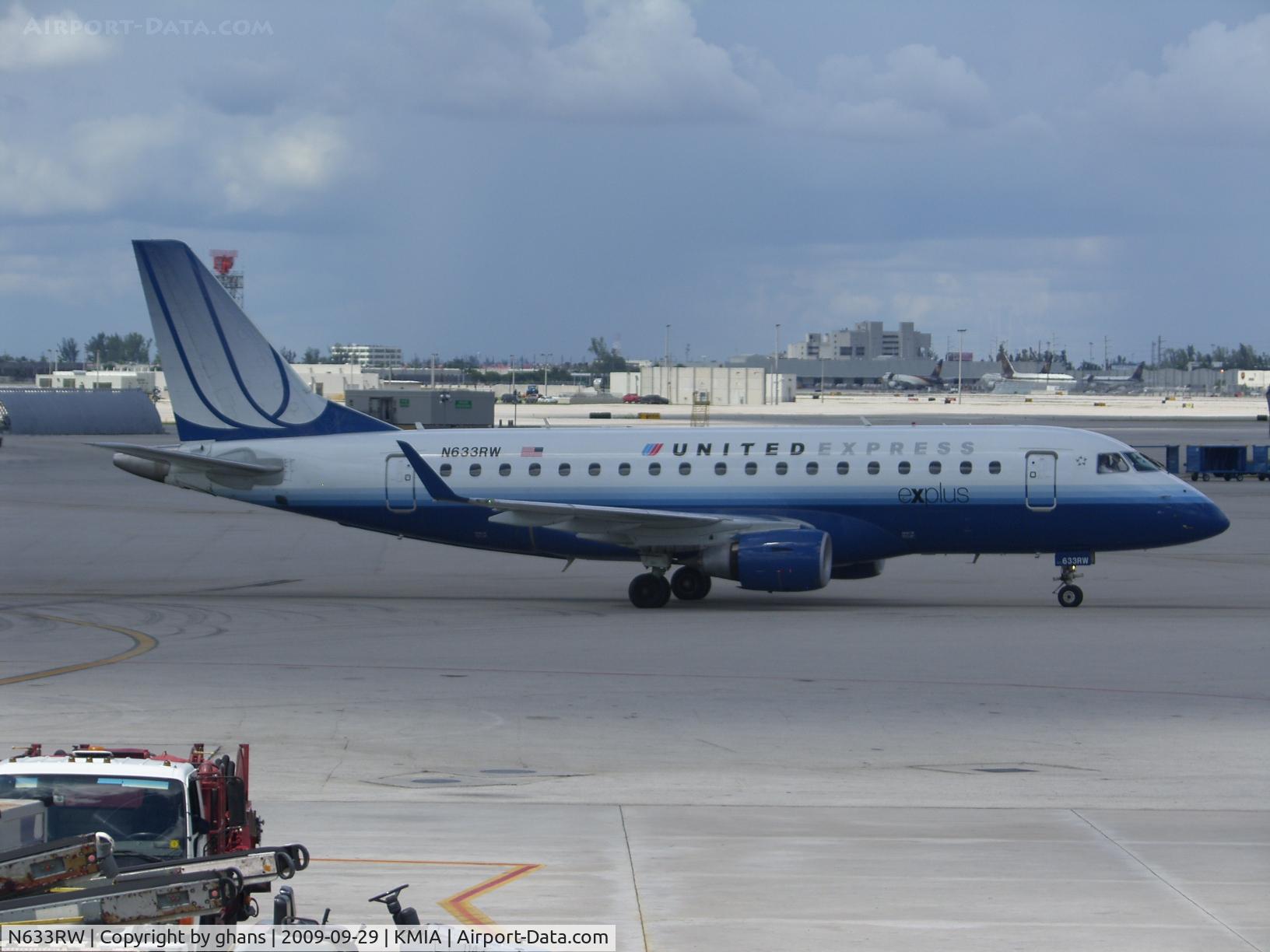 N633RW, 2004 Embraer 170SE (ERJ-170-100SE) C/N 17000054, This airplane will bring us back to WashingtonDC