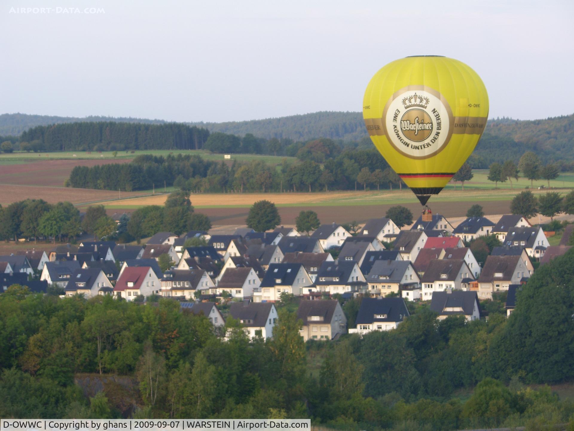 D-OWWC, 2004 Ultra Magic M-145 C/N 145/42, Flying over Warstein