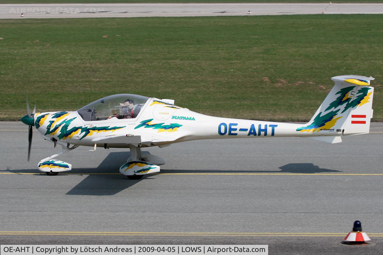 OE-AHT, Diamond DV-22 C/N 22002, Taxi to runway