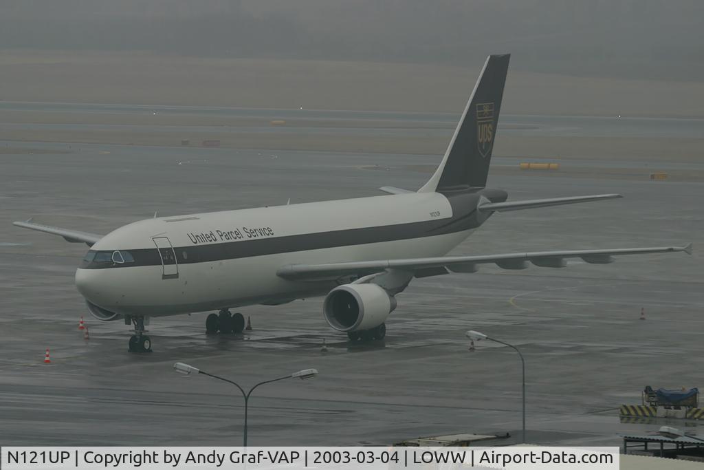 N121UP, 2000 Airbus A300F4-622R C/N 0806, UPS A300-600