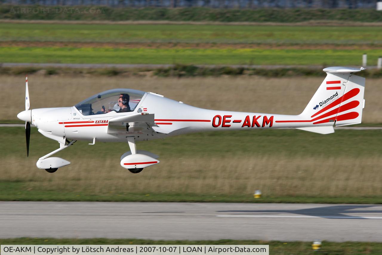 OE-AKM, HOAC DV-20 Katana C/N 20087, Landing on Runway 28