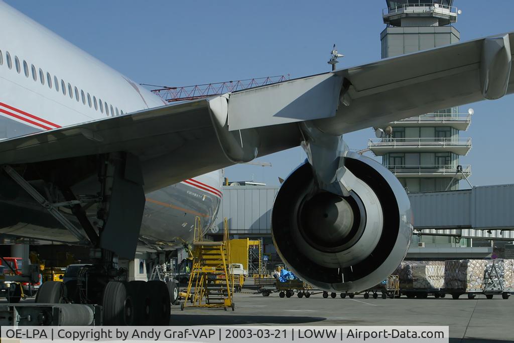 OE-LPA, 1997 Boeing 777-2Z9/ER C/N 28698, Lauda Air 777-200