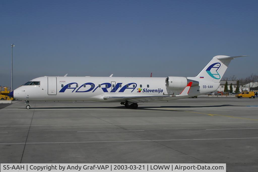 S5-AAH, 1994 Canadair CRJ-100LR (CL-600-2B19) C/N 7032, Adria Airways CRJ
