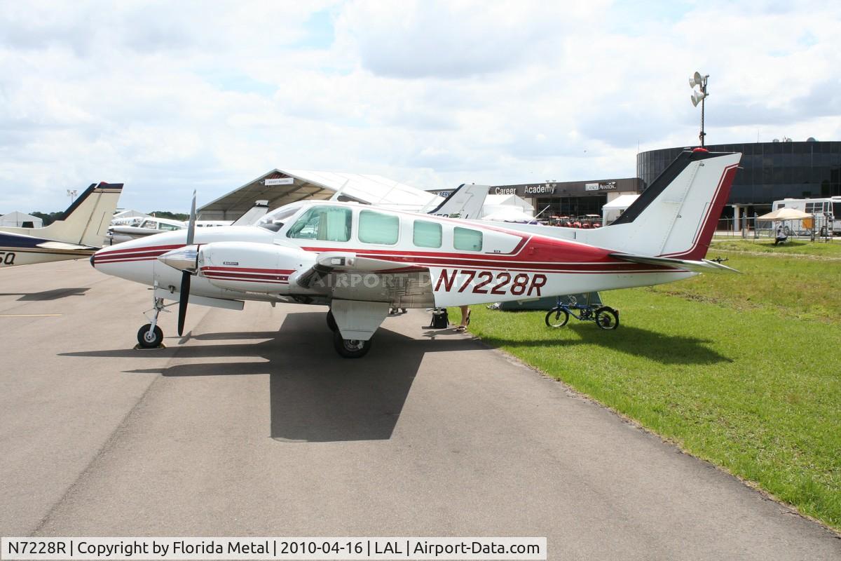N7228R, 1974 Beech 58 Baron C/N TH-551, Beech 58