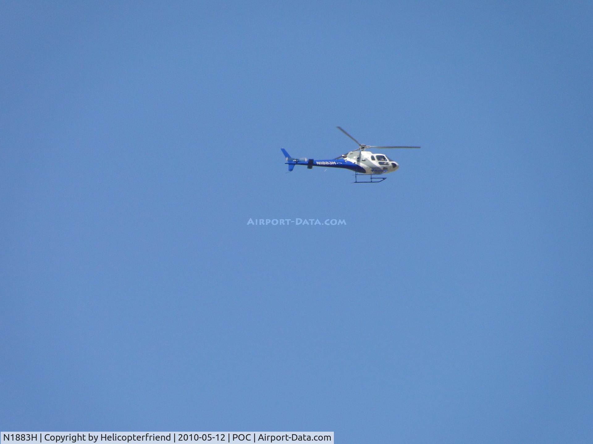 N1883H, 1996 Aerospatiale AS-350B-2 Ecureuil C/N 1883, Received permission to over fly active runway, headed northbound