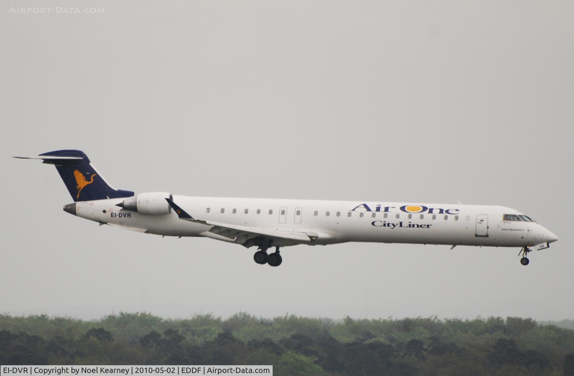 EI-DVR, 2006 Bombardier CRJ-900 NG (CL-600-2D24) C/N 15118, Landing Rwy 25R