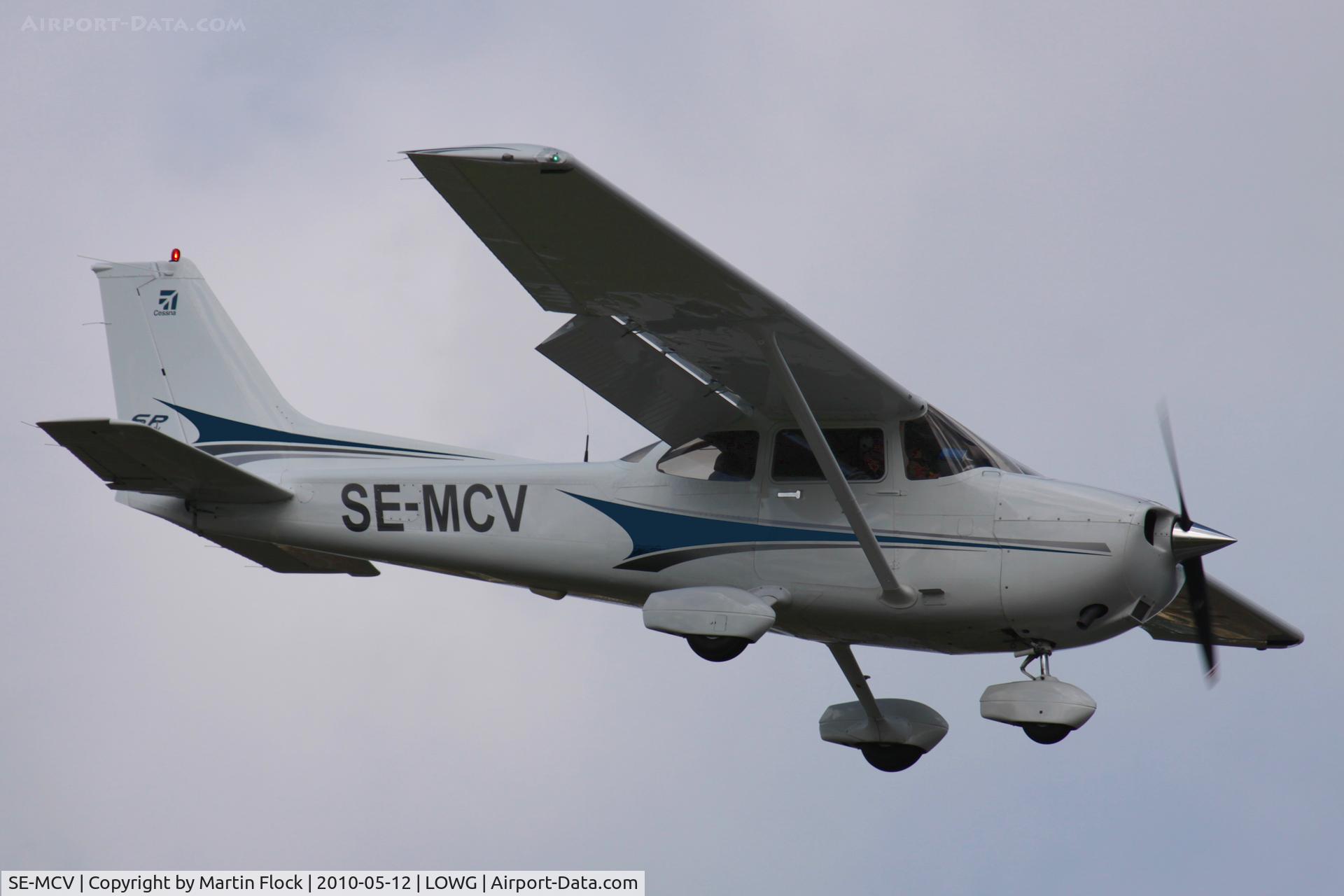 SE-MCV, 2004 Cessna 172S C/N 172S9706, .