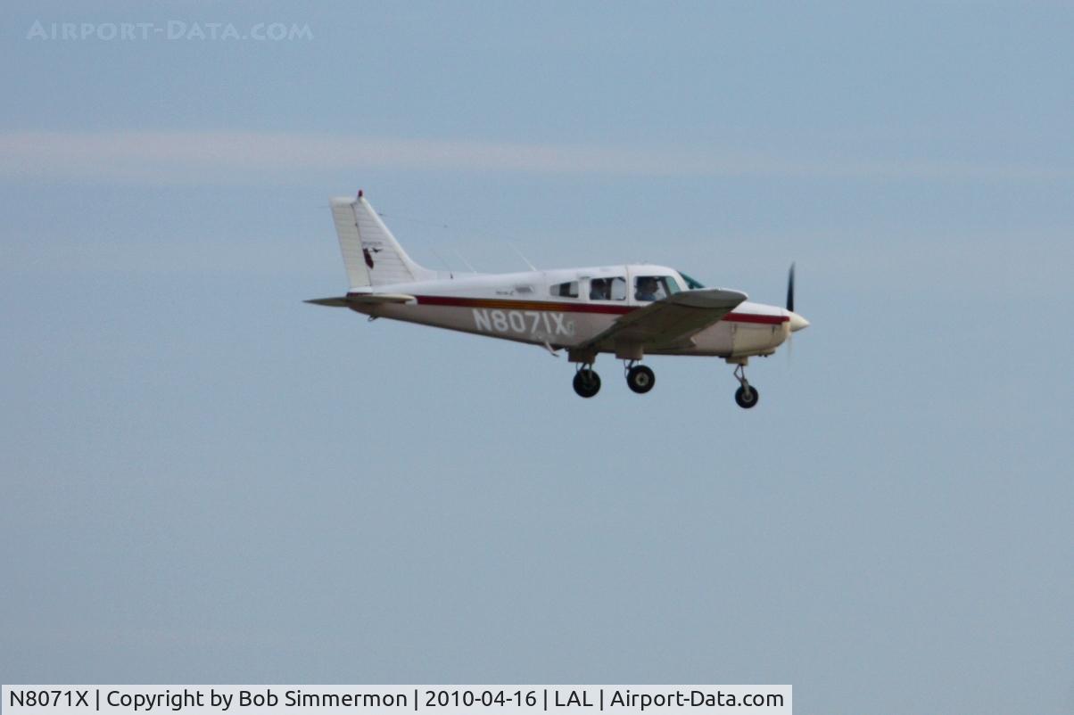 N8071X, 1981 Piper PA-28-161 Cherokee Warrior II C/N 28-8216103, Arriving at Lakeland, FL during Sun N Fun 2010.