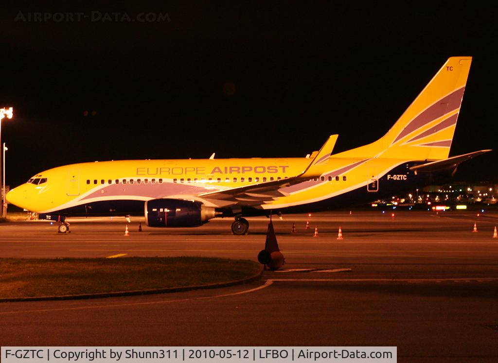 F-GZTC, 2002 Boeing 737-73V C/N 32414, Parked at the old terminal... First B737(WL) for Europe Airpost :)
