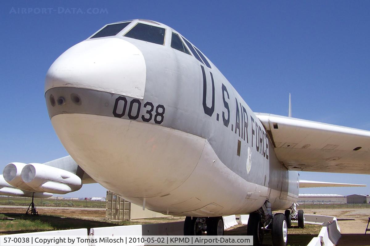 57-0038, 1958 Boeing B-52F-105-BO Stratofortress C/N 17432, 