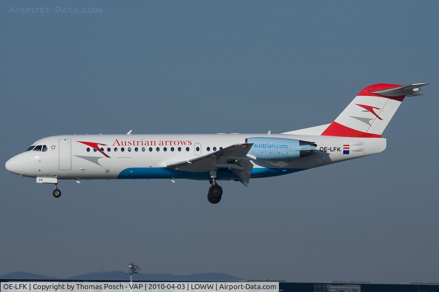 OE-LFK, 1995 Fokker 70 (F-28-0070) C/N 11555, Austrian Arrows