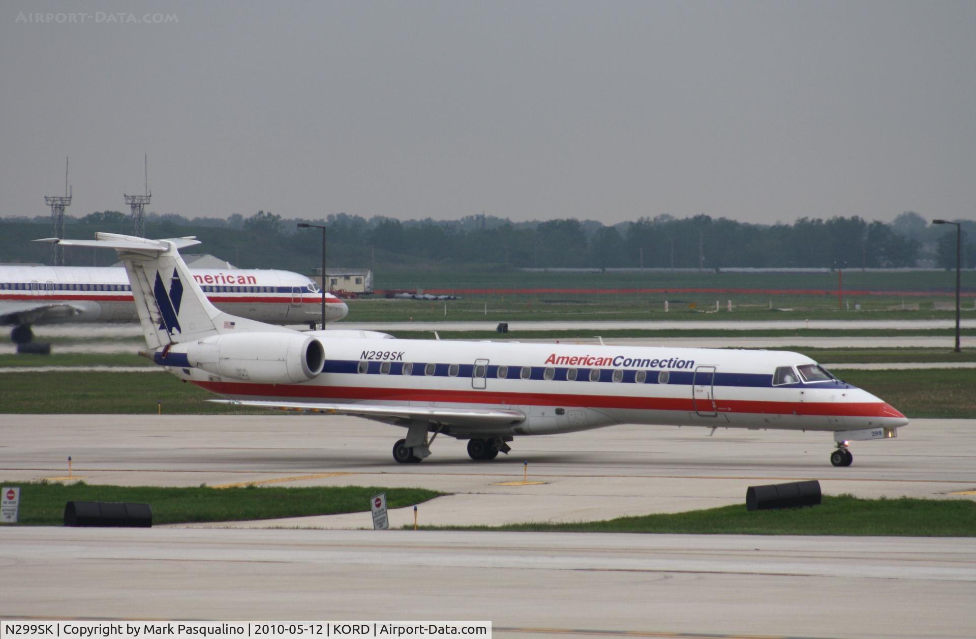 N299SK, 2001 Embraer ERJ-140LR (EMB-135KL) C/N 145532, EMB-135KL
